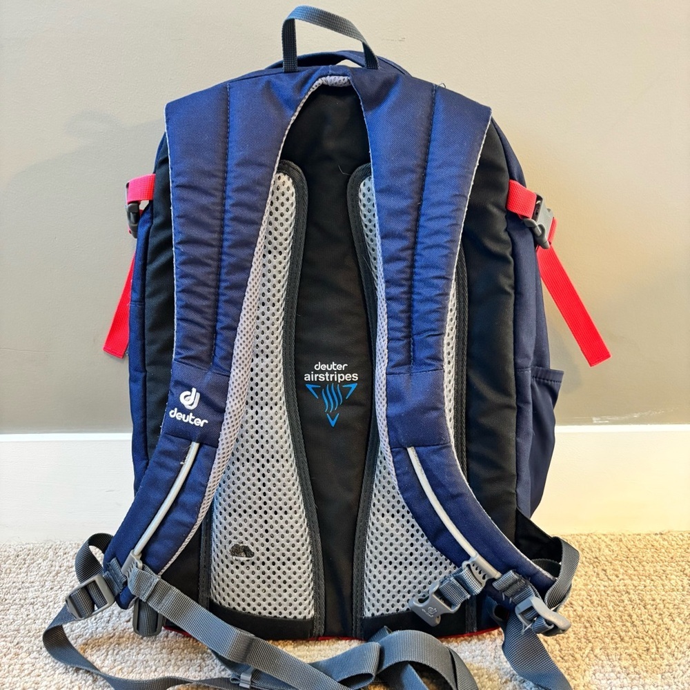 Deuter StepOut 22 Blue and Red Backpack - Picture 4 of 9